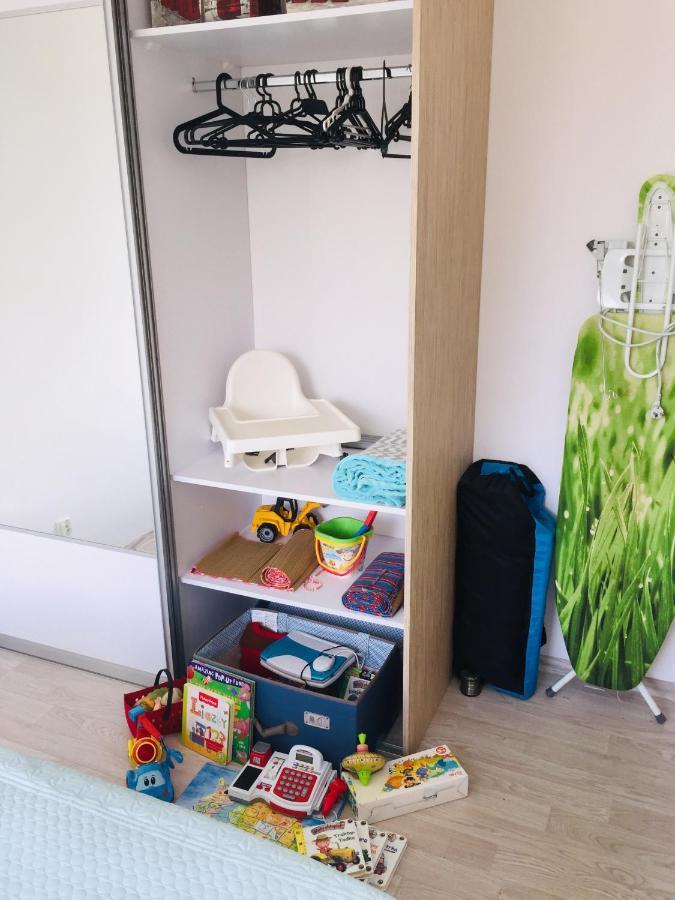 Sunny Sleeps 4 By The Beach With Garden Patio - Gdansk Przymorze Apartamento Exterior foto